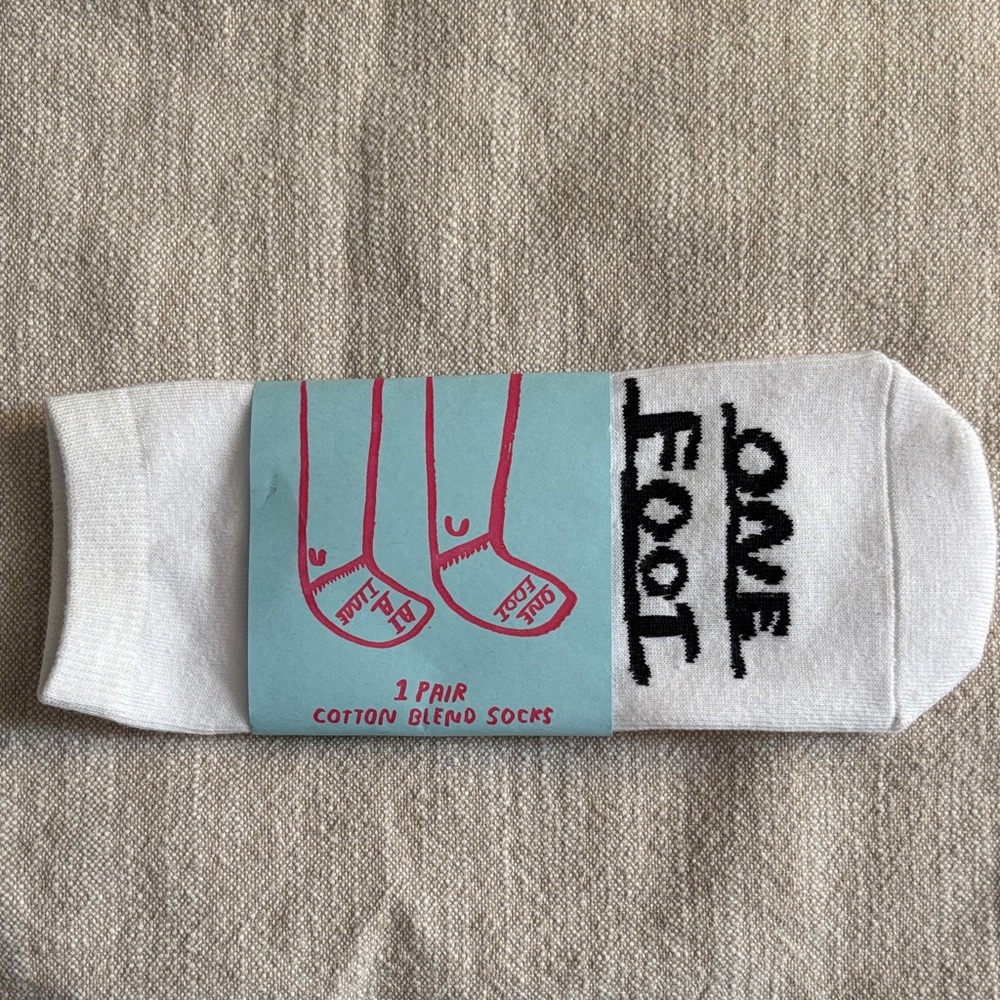 People I’ve Loved ‘One Foot At A Time’ socks - Women’s 8-10 - NWT